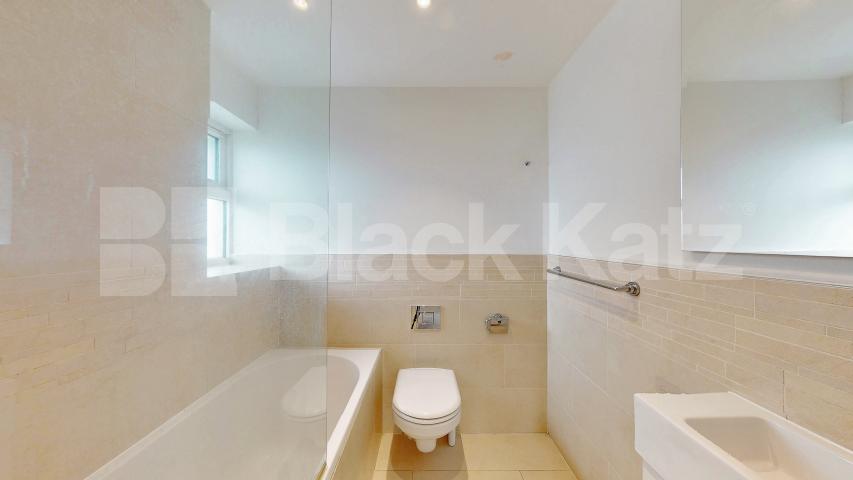 Spacious 3 bed 3 bath apartment set in a beautiful location  Adelaide Road, Primrose Hill / Chalk Farm